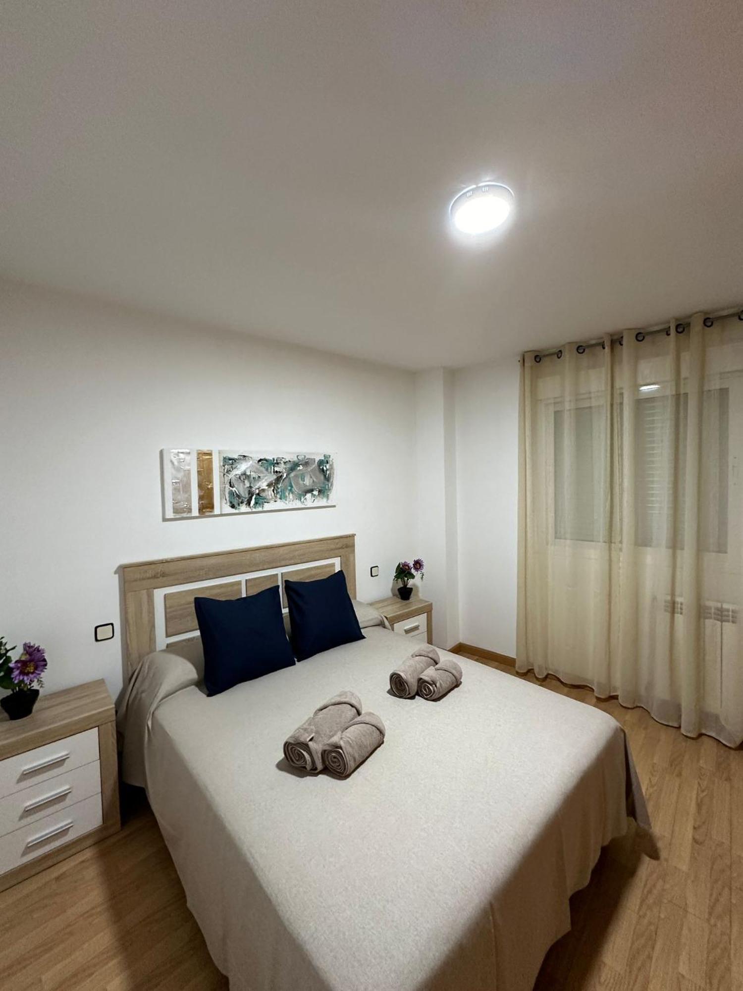 Cruz25 Apartment Alcala de Henares Bagian luar foto