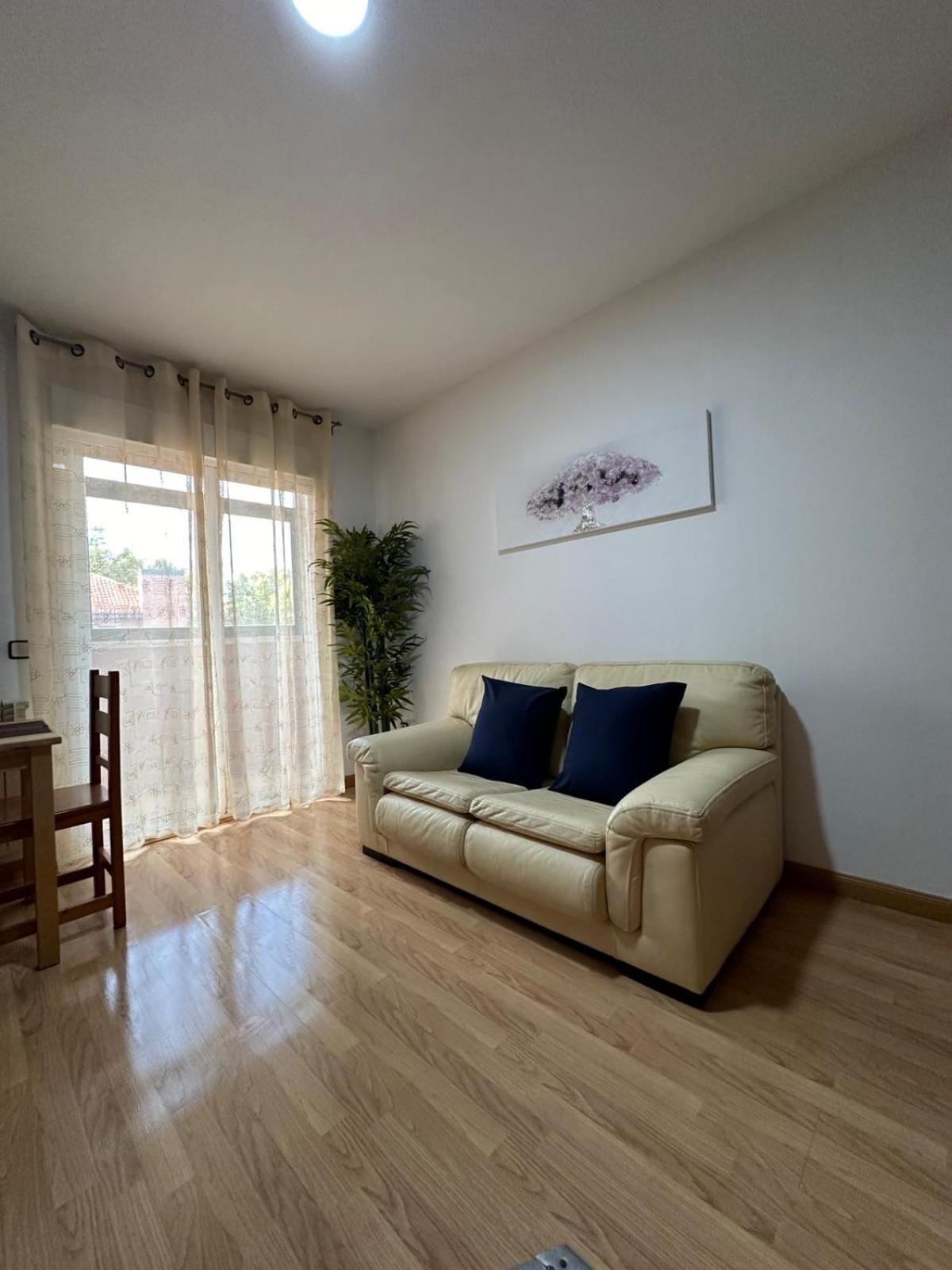 Cruz25 Apartment Alcala de Henares Bagian luar foto