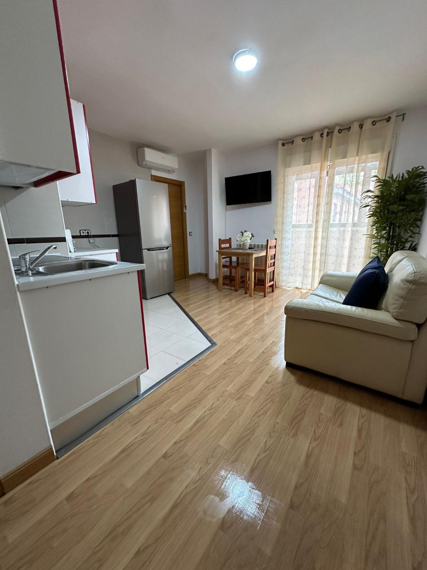 Cruz25 Apartment Alcala de Henares Bagian luar foto